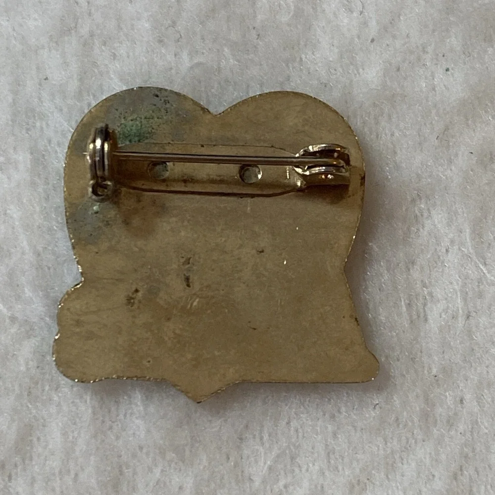 Little Orphan Annie Necklace Plastic Metal‎ Pin Butterfly Heart Sandy Rainbow